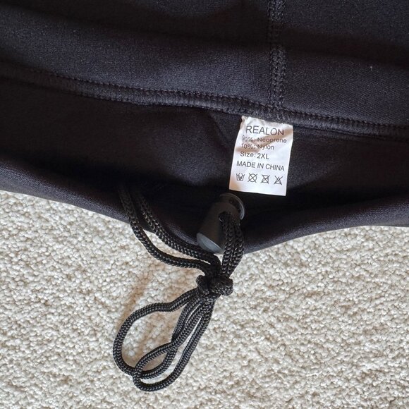 NWT! REALON Men's Wetsuit Neoprene Shorts - Size 2XL - Picture 4 of 5